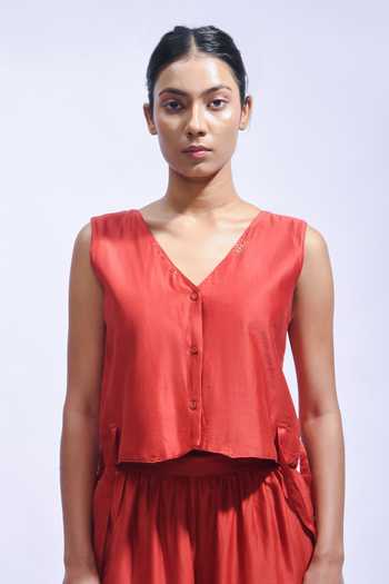 Shop_JAYATI GOENKA_Red Chanderi Silk V-neck Crimson Vest And Pant Set _Online_at_Aza_Fashions