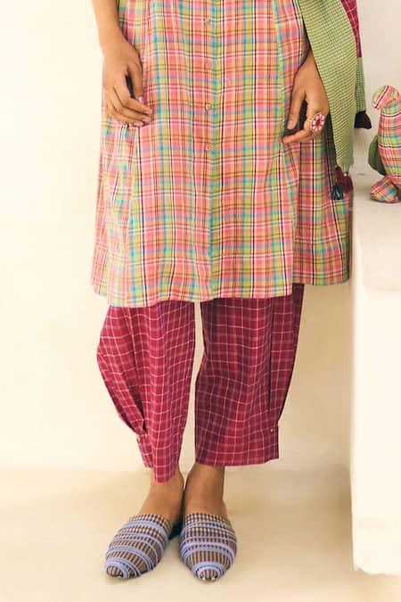 Swatti Kapoor_Multi Color Cotton Mandarin Collar Flora Handwoven Kurta Pant Set _Online_at_Aza_Fashions