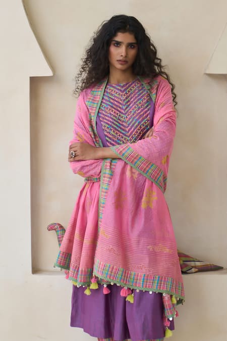 Swatti Kapoor Pink Chanderi Beads, Tassels Nova Handwoven Dupatta Online at Aza Fashions Swatti Kapoor_Pink Chanderi Beads, Tassels Nova Handwoven Dupatta _Online_at_Aza_Fashions