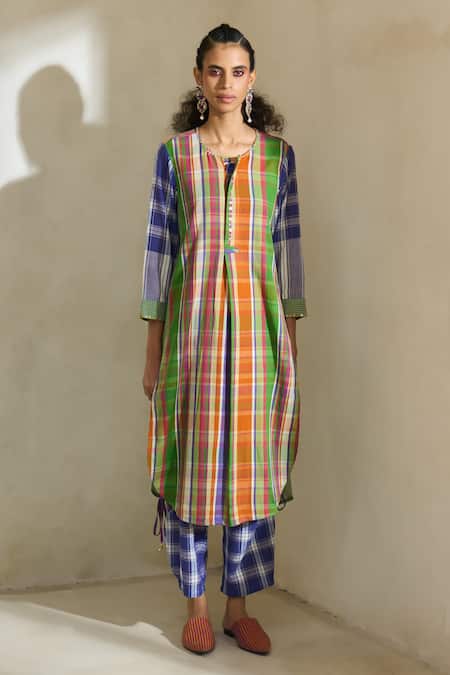 Swatti Kapoor_Multi Color Cotton Patchwork Round Neck Kim Checkered Kurta _Online_at_Aza_Fashions