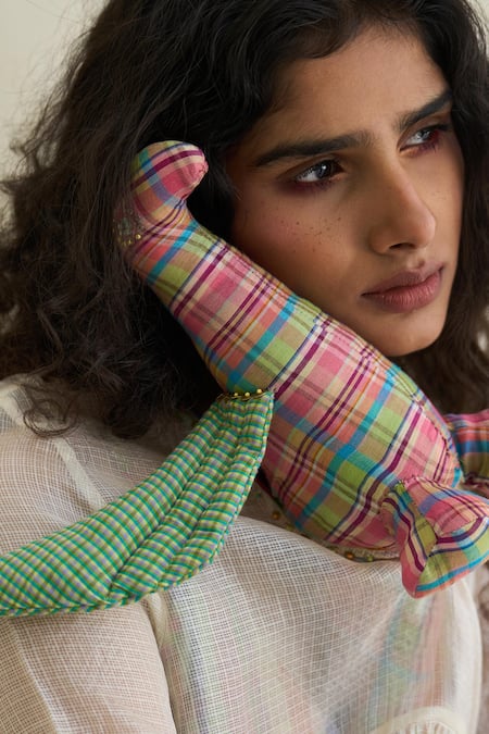 Swatti Kapoor White Silk, Cotton Beads V-neck Minty Checkered Kurta Pant Set Online at Aza Fashions Swatti Kapoor_White Silk, Cotton Beads V-neck Minty Checkered Kurta Pant Set _Online_at_Aza_Fashions