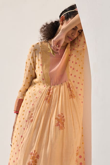 Swatti Kapoor Pink Chanderi, Cotton Embroidery, Beads, Fringe, Mira Handwoven Kurta Pant Set at Aza Fashions Swatti Kapoor_Pink Chanderi, Cotton Embroidery, Beads, Fringe, Mira Handwoven Kurta Pant Set _at_Aza_Fashions