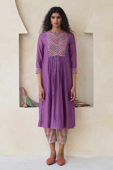 Swatti Kapoor Kathy Handwoven Kurta With Slip