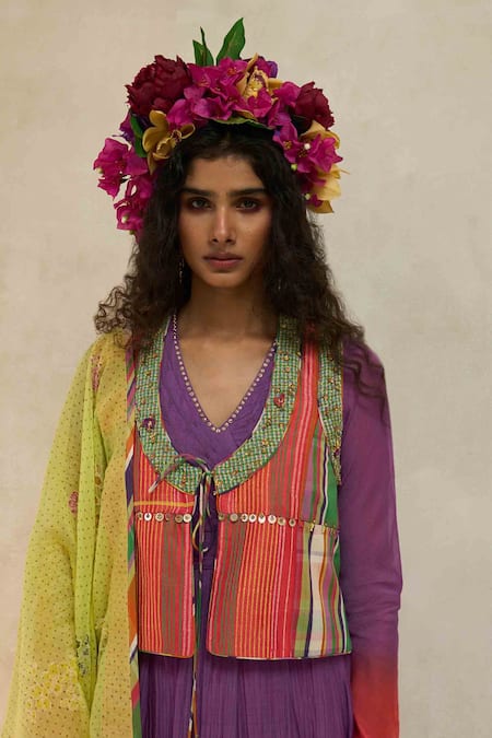 Swatti Kapoor_Red Chanderi, Cotton, Lycra Tassels, Beads V-neck Emily Handwoven Kurta Set _Online_at_Aza_Fashions