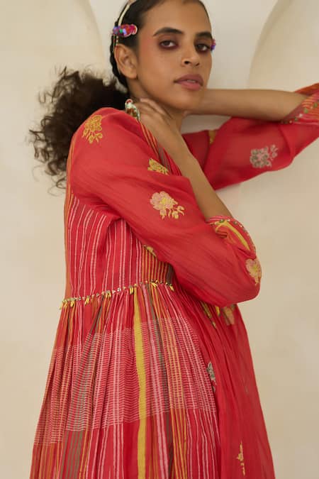 Shop Swatti Kapoor Coral Chanderi, Cotton Beads V-neck Kiara Handwoven Kurta Online at Aza Fashions Shop_Swatti Kapoor_Coral Chanderi, Cotton Beads V-neck Kiara Handwoven Kurta _Online_at_Aza_Fashions
