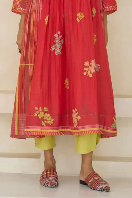 Swatti Kapoor Coral Chanderi, Cotton Beads, Tassels Kiara Pintucked Handwoven Kurta Pant Set Online at Aza Fashions Swatti Kapoor_Coral Chanderi, Cotton Beads, Tassels Kiara Pintucked Handwoven Kurta Pant Set _Online_at_Aza_Fashions