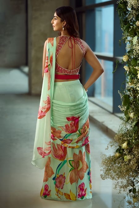 Samyukta Singhania Floral Pattern Pre-Draped Saree Set 