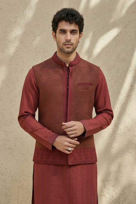 Bubber Couture Celtic Embroidered Bundi 