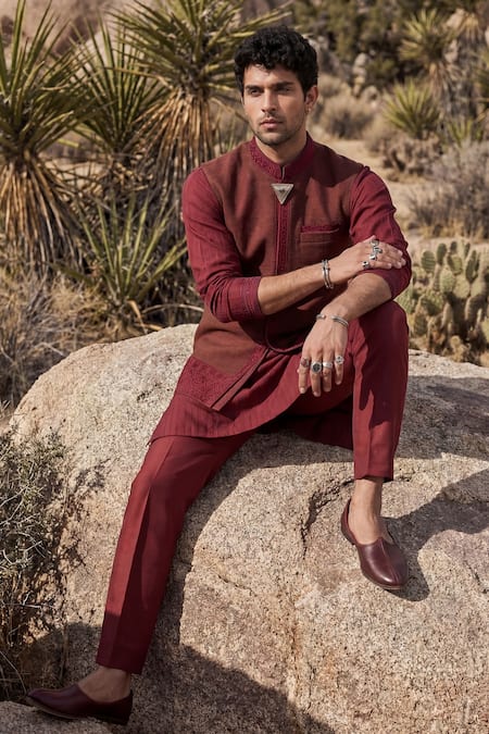 Buy_Bubber Couture_Maroon Silk Embroidery Celtic Bundi 