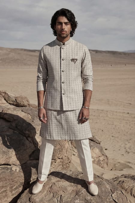 Bubber Couture_White Cotton Zeta Printed Bundi _Online_at_Aza_Fashions