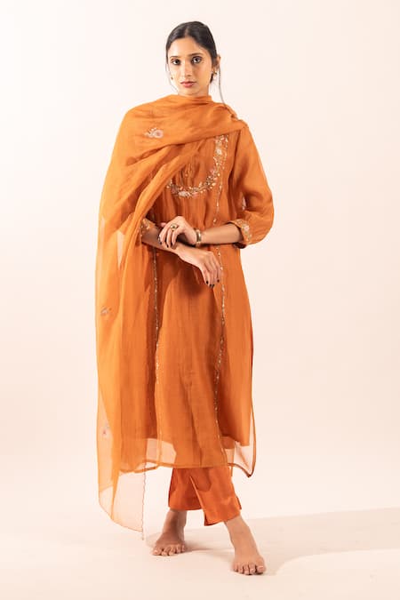 Tatwa_Orange Chanderi Embroidery Round Neck Resham Kurta Set _at_Aza_Fashions