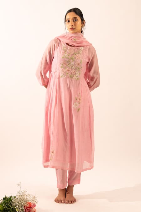 Tatwa_Pink Chanderi Embroidery Round Neck Floral Patchwork Kurta Set _Online_at_Aza_Fashions