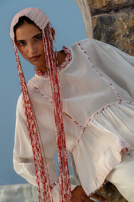 Buy_Ahmev_Ivory Chanderi Embroidery, Tassels, Lace Round Neck Aye Dolman Top 