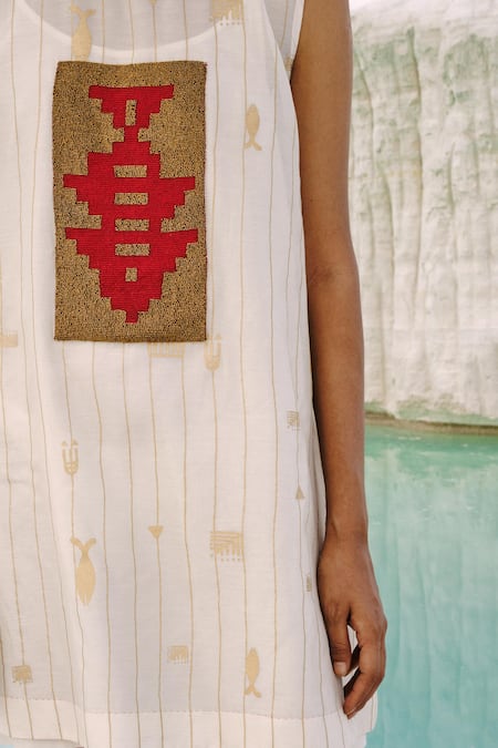 Ahmev_Ivory Cotton, Chanderi Beads, Tassels Boat , Scoop Solara Printed Tunic _Online_at_Aza_Fashions