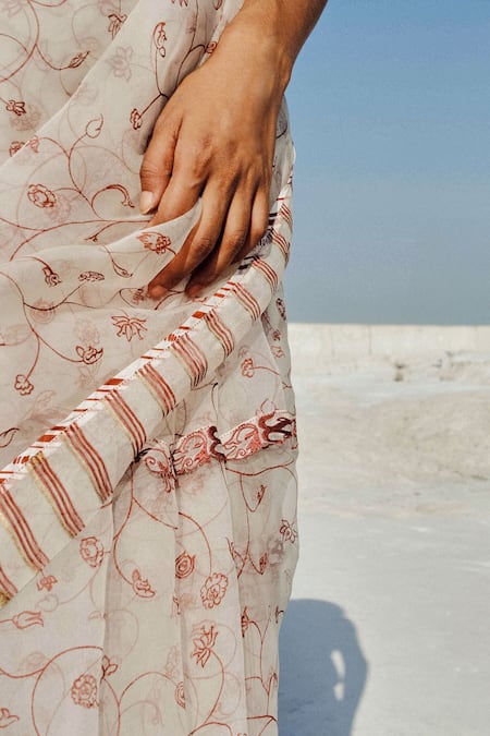 Buy_Ahmev_Ivory Cotton, Silk Organza Beads, Tassels, Lace Liz Floral Pattern Saree _Online_at_Aza_Fashions