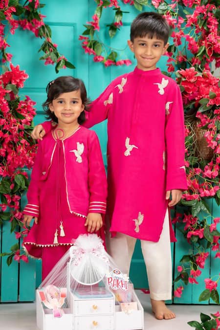 Buy_Shruti Jalan_Pink Chanderi Embroidery, Zari, Tassels Bird Mal Kurta Set _Online_at_Aza_Fashions