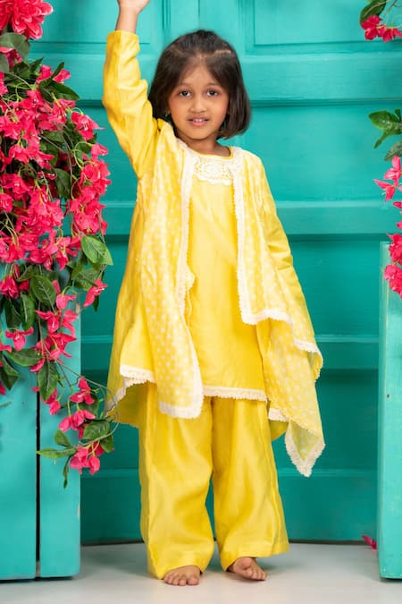 Shruti Jalan Bandhani Pattern Cape Palazzo Set 