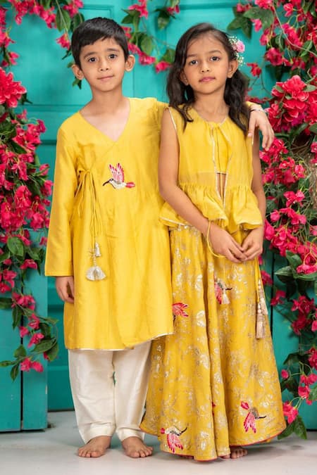 Buy_Shruti Jalan_Yellow Organza, Chanderi Smocking, Embroidery Bird Lehenga Set _Online_at_Aza_Fashions