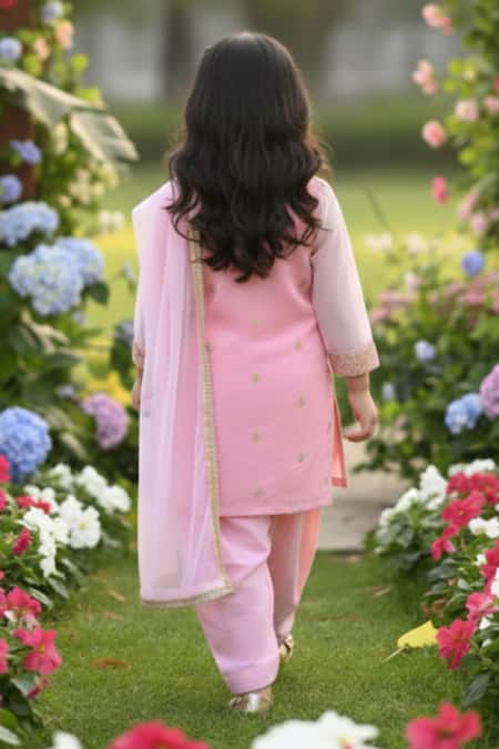 JILMIL DREAMWEAR Cotton Embroidered Kurta Set 