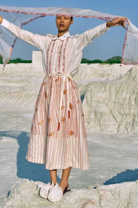 Ahmev Win Silk Organza Scarf 