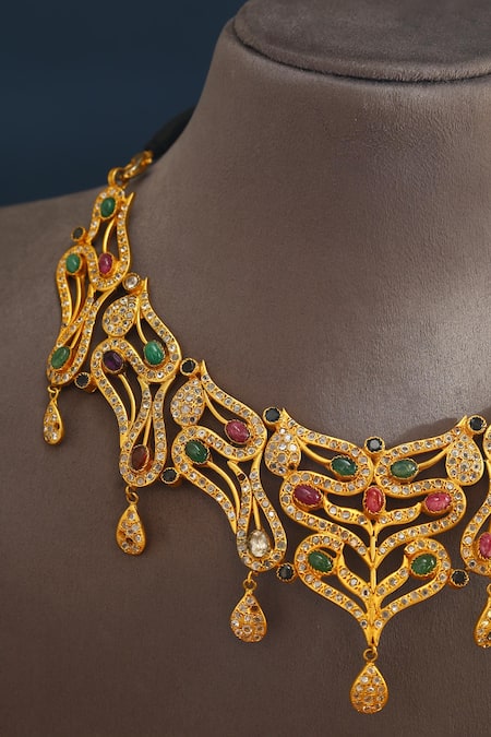 Mero Jewellery Carved Necklace 