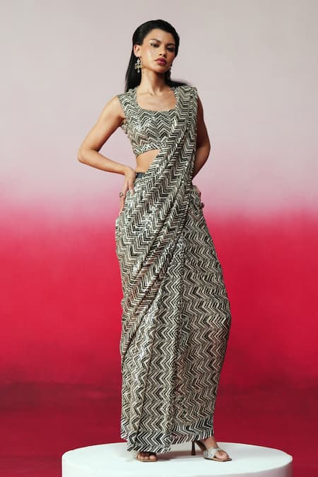 Rainas Black Georgette Gulmohar Pre-stitched Saree With Blouse Fabric Online at Aza Fashions Rainas_Black Georgette Gulmohar Pre-stitched Saree With Blouse Fabric _Online_at_Aza_Fashions