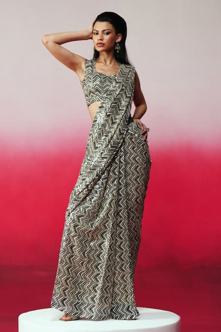 Shop Rainas Black Georgette Gulmohar Pre-stitched Saree With Blouse Fabric Online at Aza Fashions Shop_Rainas_Black Georgette Gulmohar Pre-stitched Saree With Blouse Fabric _Online_at_Aza_Fashions