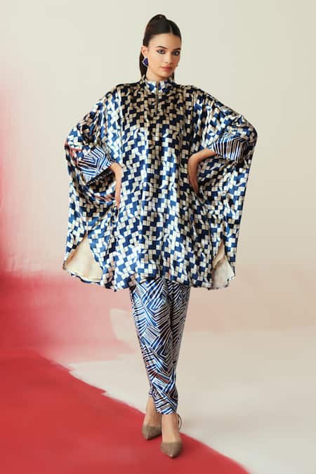 Rainas Printed Velvet Kaftan & Pant Set 