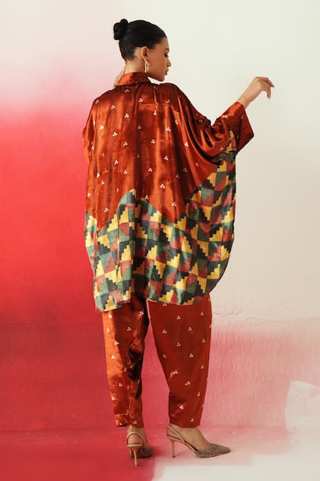 Rainas Printed Velvet Kaftan Set 