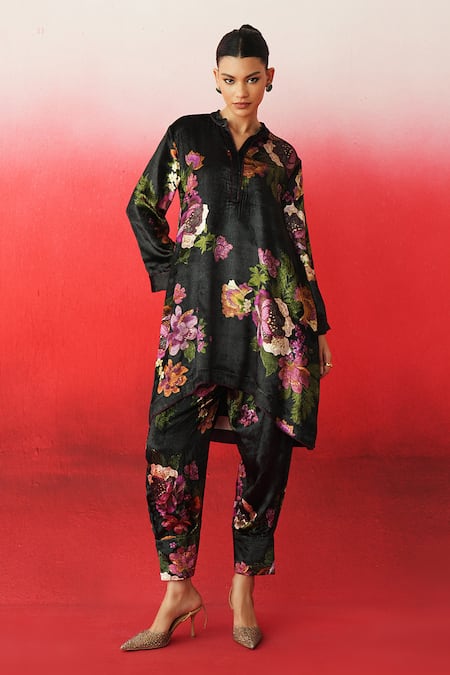 Rainas Floral Print Velvet Tunic & Pant Set 