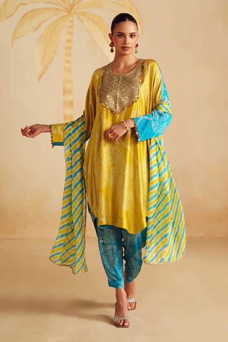 Rainas Raag Bandhej Print Kurta Set 