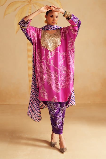 Rainas Gulraang Print Kurta Set 
