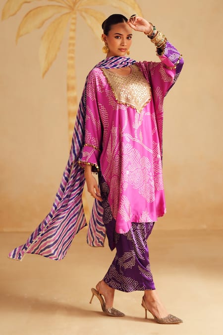 Buy_Rainas_Pink Satin, Silk Sequins, Zari Round Neck Gulraang Print Kurta Set 