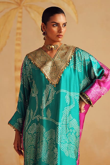Buy_Rainas_Turquoise Satin, Silk Zari V-neck Neelraas Printed Kurta Pant Set 