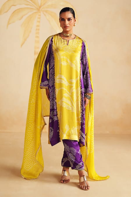 Rainas Bandhej Ruhani Printed Kurta Pant Set 