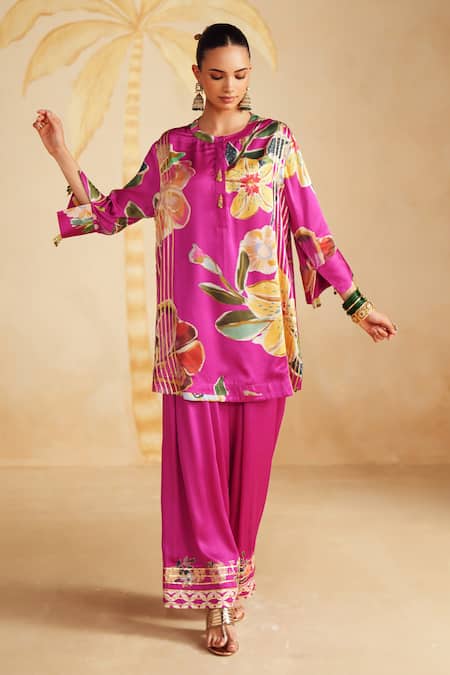 Rainas Lilora Printed Satin Kurta Set 