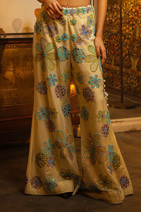 Buy Vandana Sethi Blue Organza Beads, Zari, Metallic Thread Square Neck And Work Kurta Set Online at Aza Fashions Buy_Vandana Sethi_Blue Organza Beads, Zari, Metallic Thread Square Neck And Work Kurta Set _Online_at_Aza_Fashions