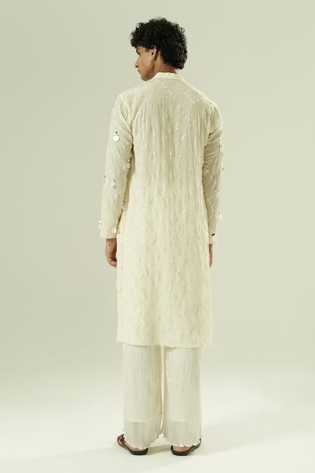 Shwetanga Checkered Droplets Crepe Semi-Silk Kurta & Pant Set 