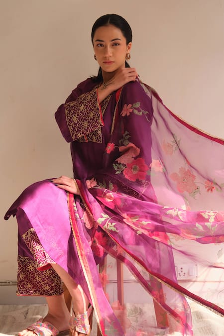 Juanita By Shubhda Purple Chanderi Embroidery, Zari, Gota Patti Round Violet Handwoven Kurta Set at Aza Fashions Juanita By Shubhda_Purple Chanderi Embroidery, Zari, Gota Patti Round Violet Handwoven Kurta Set _at_Aza_Fashions
