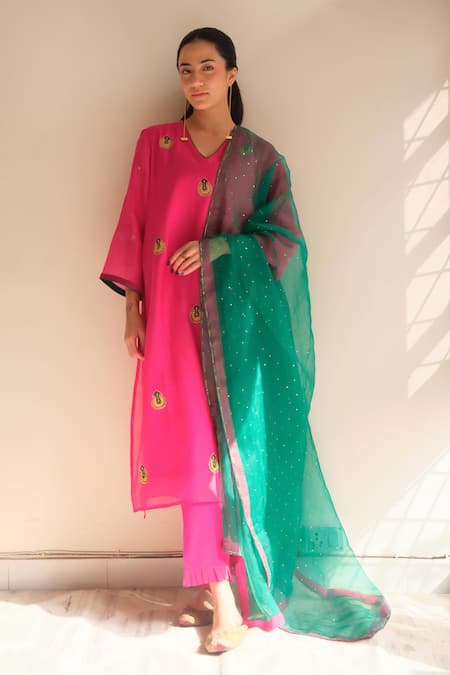 Juanita By Shubhda Inara Embroidered Kurta Set