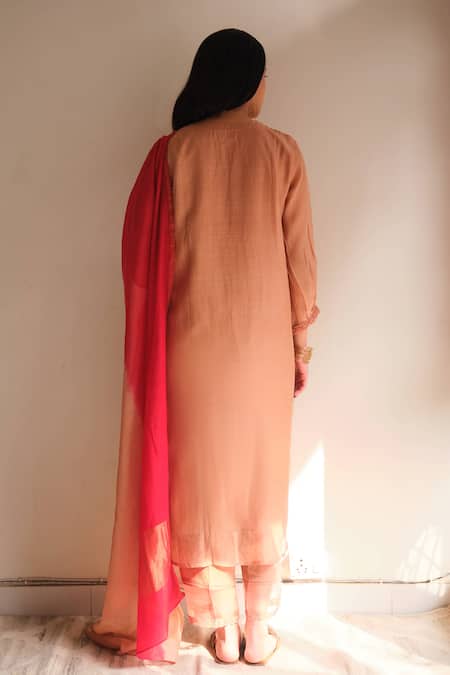 Juanita By Shubhda Salmon Handwoven Chanderi Kurta Set