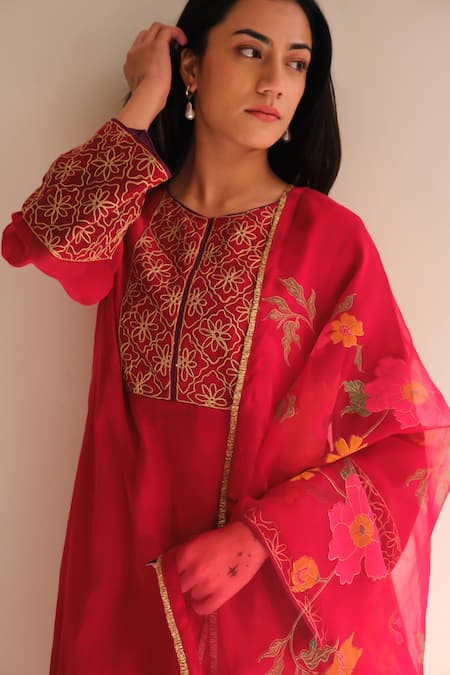 Juanita By Shubhda_Pink Chanderi Zari, Gota Patti Round Neck Rini Handwoven Kurta Set _Online_at_Aza_Fashions