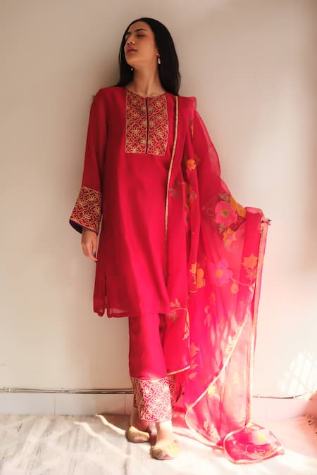 Juanita By Shubhda Rini Handwoven Chanderi Kurta Set