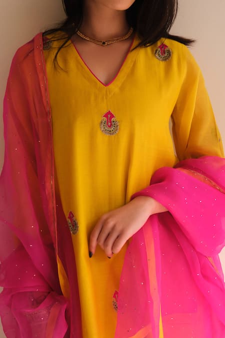 Juanita By Shubhda Fuchsia Organza, Chanderi Embroidery, Zari Inara Ochre Handwoven Kurta Set at Aza Fashions Juanita By Shubhda_Fuchsia Organza, Chanderi Embroidery, Zari Inara Ochre Handwoven Kurta Set _at_Aza_Fashions