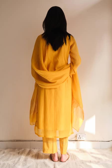Juanita By Shubhda Haldi Handwoven Chanderi Kurta Set