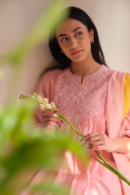 Juanita By Shubhda Peach Silk Embroidery, Zari Round Neck Pear Kurta Set at Aza Fashions Juanita By Shubhda_Peach Silk Embroidery, Zari Round Neck Pear Kurta Set _at_Aza_Fashions