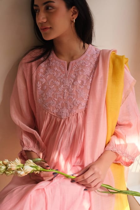 Shop Juanita By Shubhda Peach Silk Embroidery, Zari Round Neck Pear Kurta Set Shop_Juanita By Shubhda_Peach Silk Embroidery, Zari Round Neck Pear Kurta Set