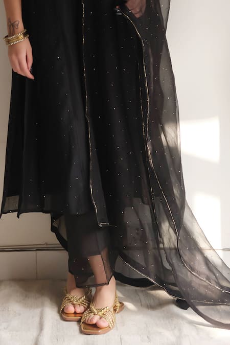 Buy Juanita By Shubhda Black Chanderi Embroidery, Zari Split V-neck Midnight Kurta Set Online at Aza Fashions Buy_Juanita By Shubhda_Black Chanderi Embroidery, Zari Split V-neck Midnight Kurta Set _Online_at_Aza_Fashions