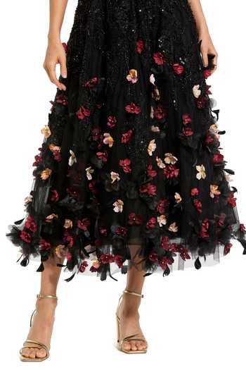 Mac Duggal_Black Polyester Sequins, Applique, Fabric Flowers Scoop Neck 3d Dress _Online_at_Aza_Fashions