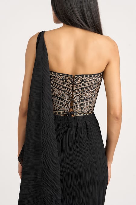 Ott_Black Fringe The Crinkle Pre-draped Concept Saree _at_Aza_Fashions